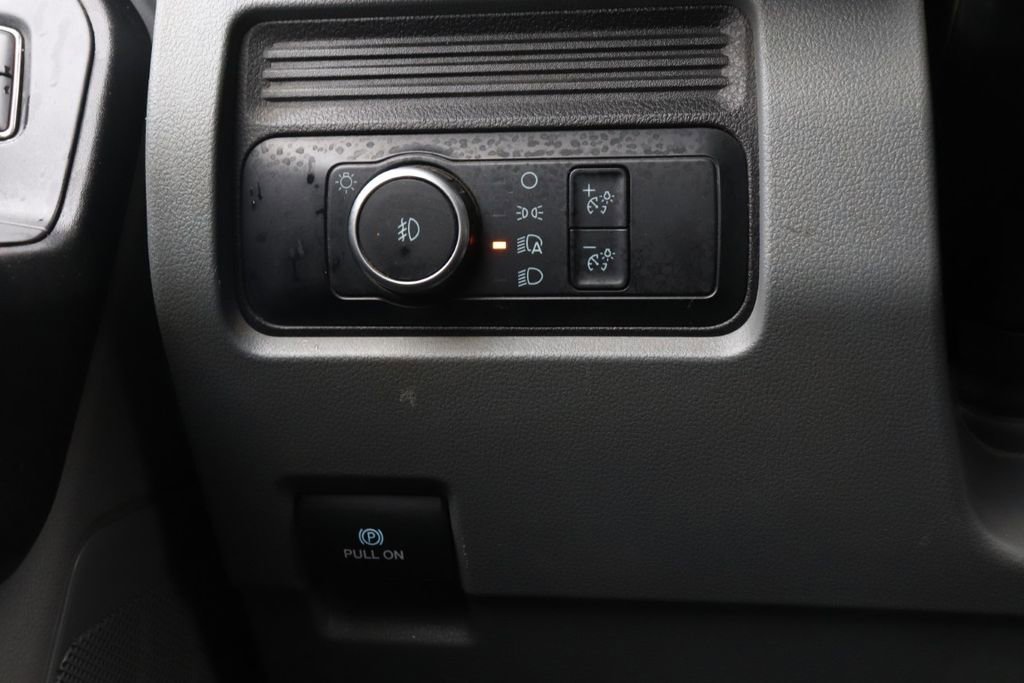 Used 2024 Ford F550 4x4 Crew Cab Super Duty image 35