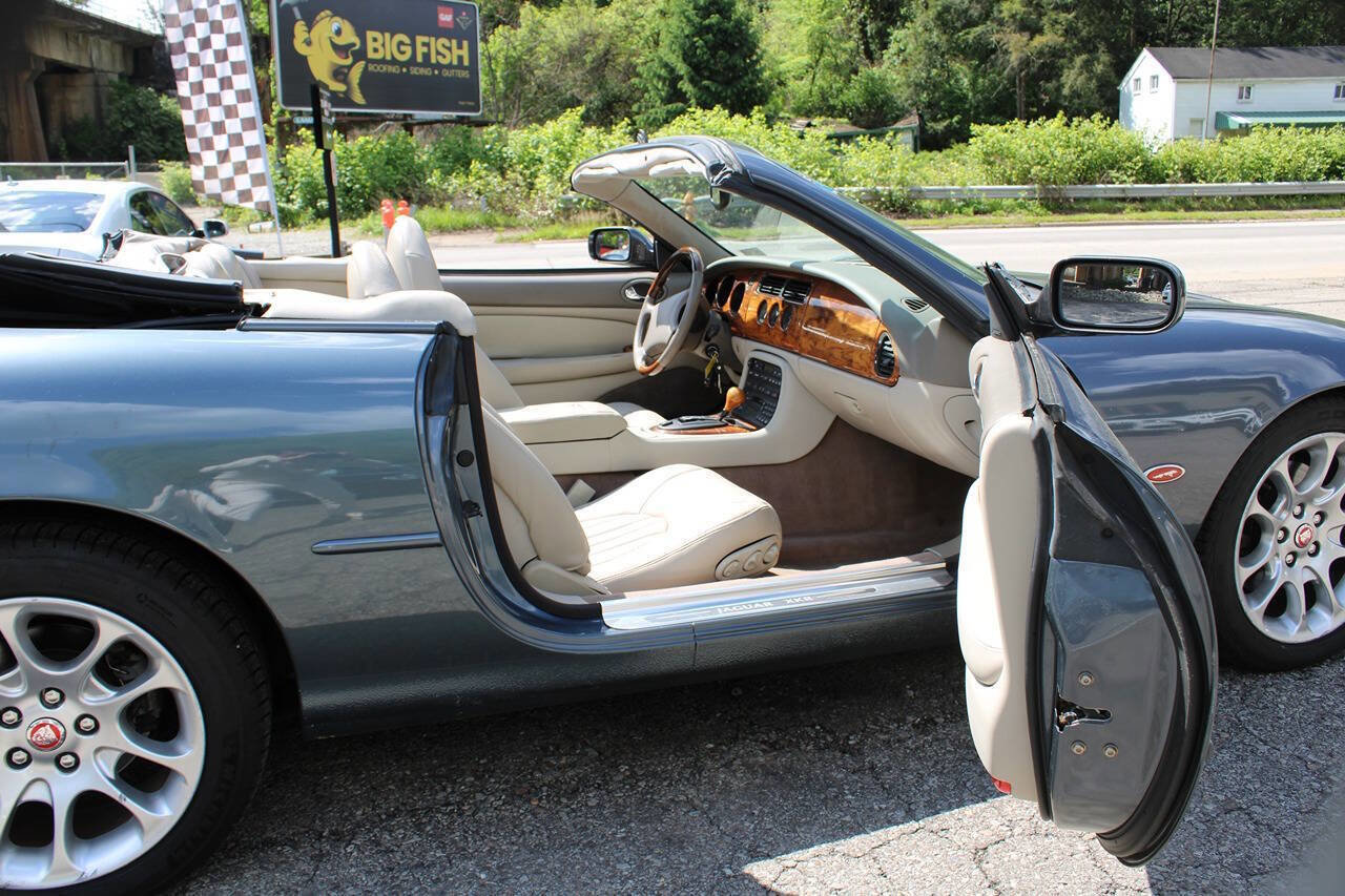 Used 2000 Jaguar XK8 Convertible RWD image 37