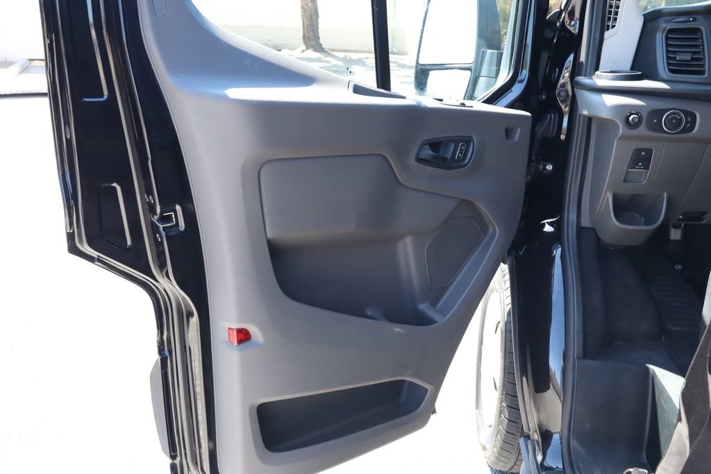 Used 2025 Ford Transit 350 XLT RWD image 17