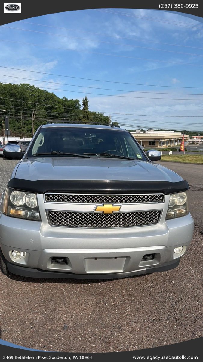Used 2012 Chevrolet Avalanche LTZ AWD/4WD image 28