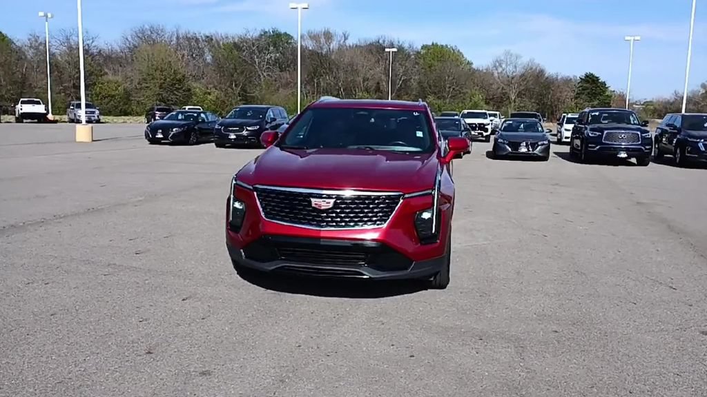 Used 2024 Cadillac XT4 Premium Luxury AWD/4WD image 3