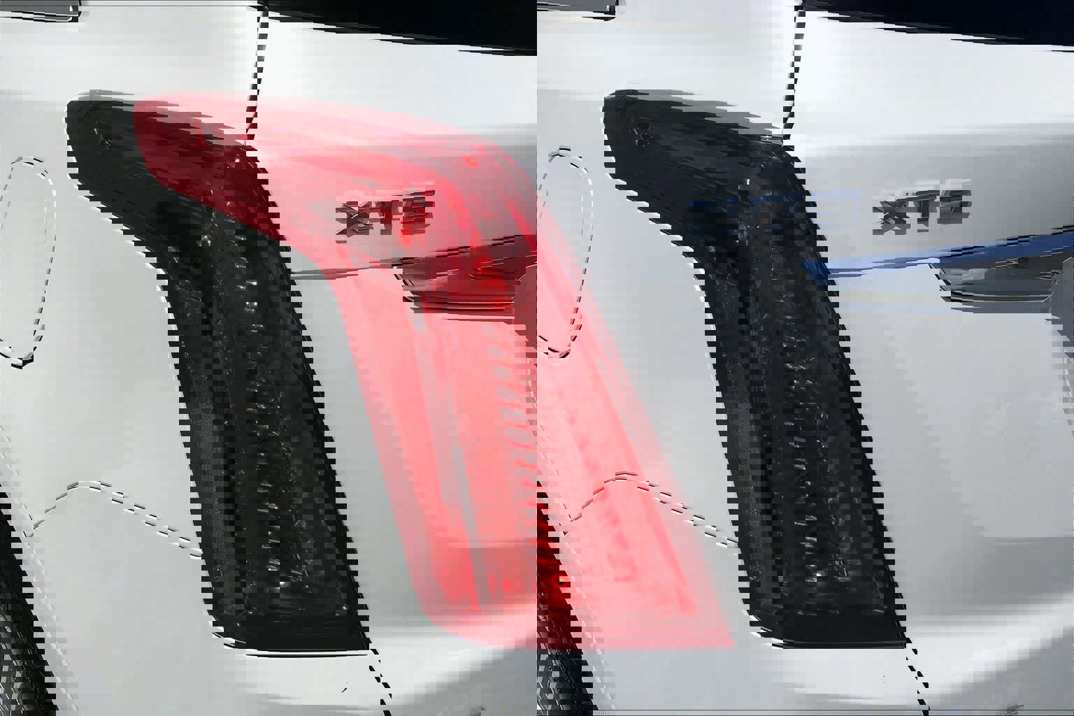 Used 2017 Cadillac XT5 Luxury image 28