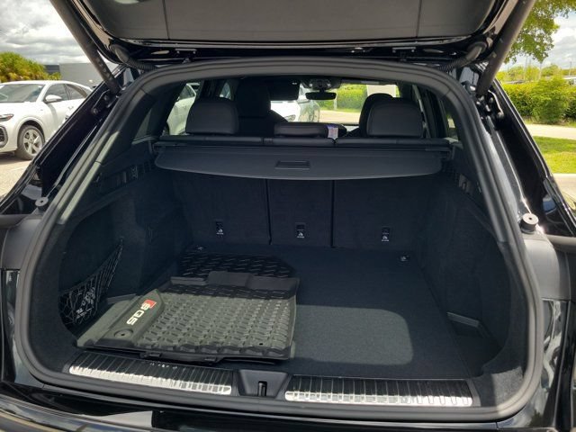 Certified 2025 Audi SQ5 Premium Plus AWD/4WD image 8