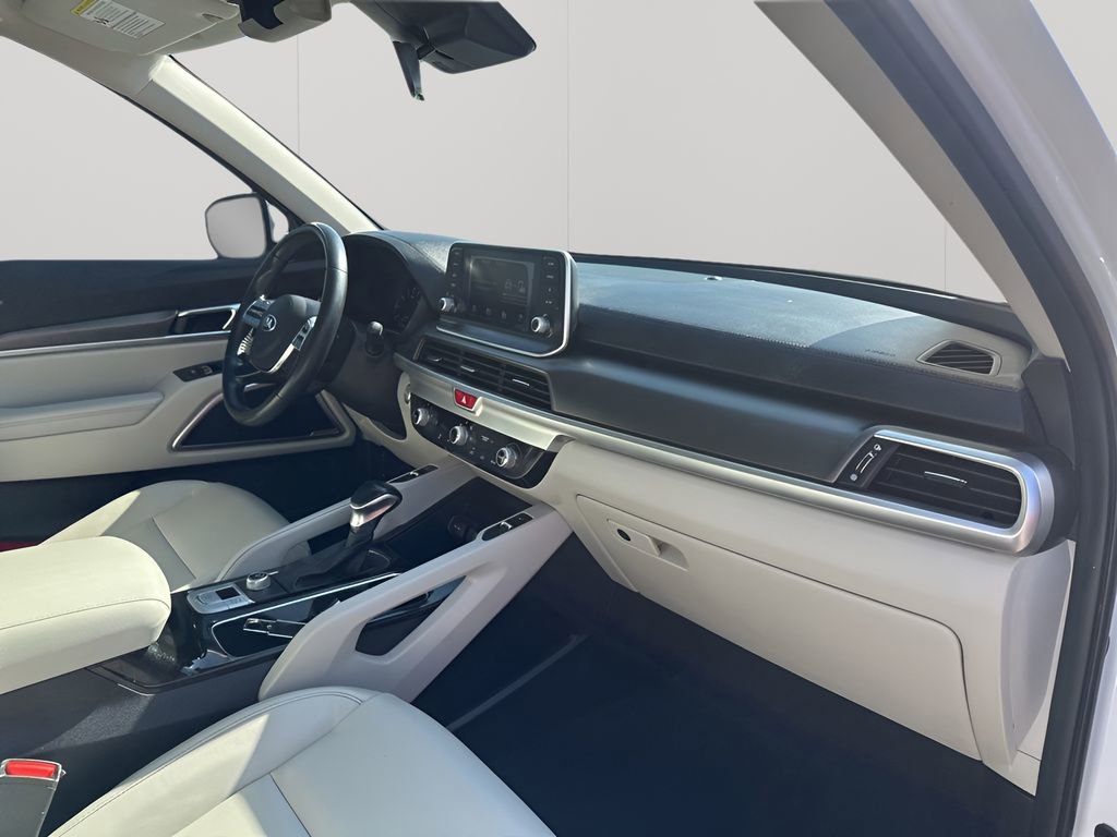 Used 2020 Kia Telluride S w/ S 8 Passenger Seating Package FWD image 14