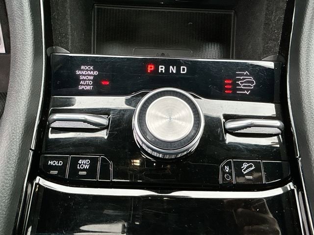 Used 2022 Jeep Grand Cherokee L Overland w/ Advanced Protech Group III image 16