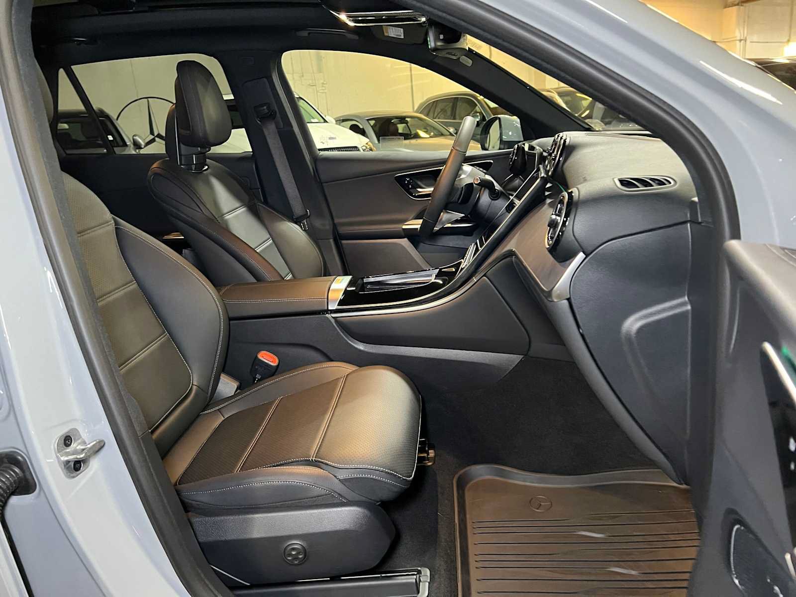 Certified 2026 Mercedes-Benz GLC 300 4MATIC image 12