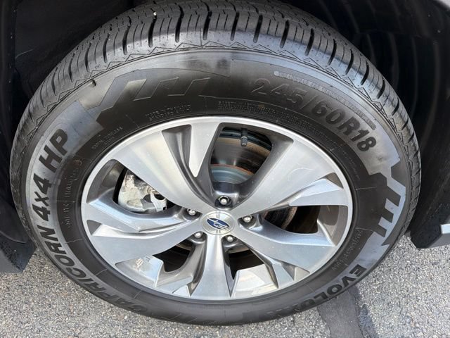Used 2022 Subaru Ascent Premium w/ Convenience Package AWD/4WD image 10
