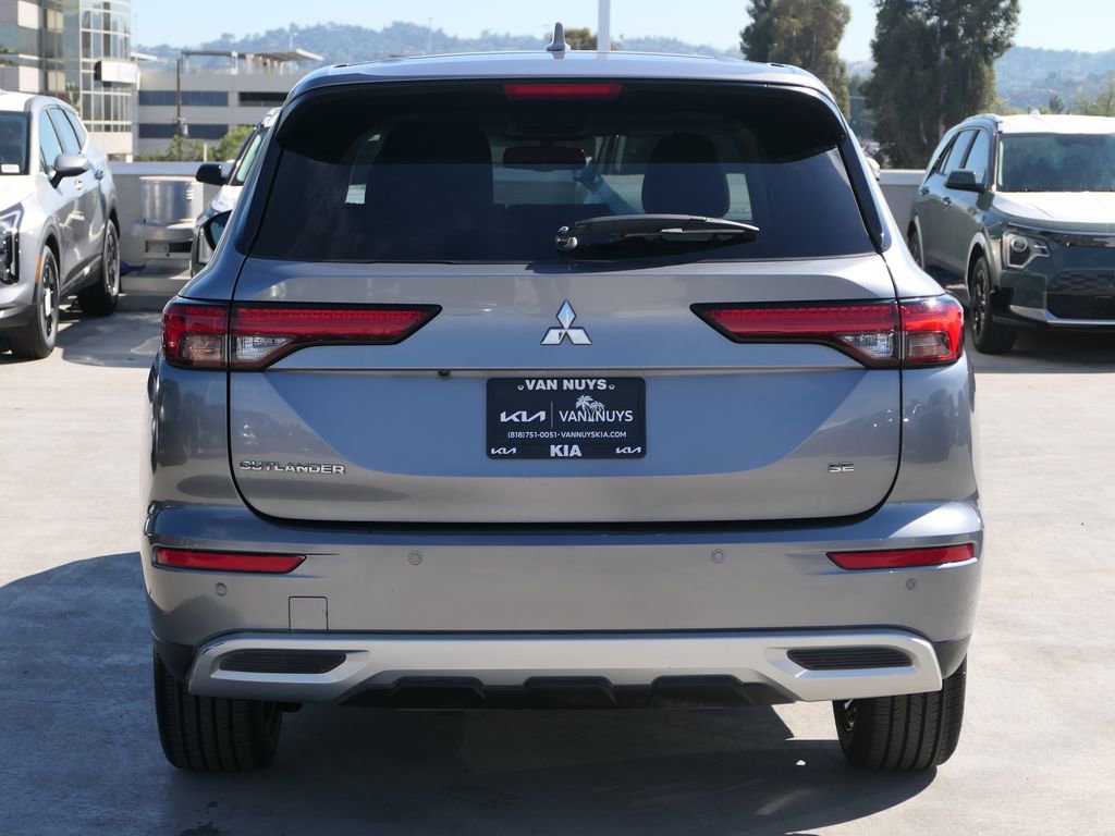 Used 2024 Mitsubishi Outlander SE AWD/4WD image 6