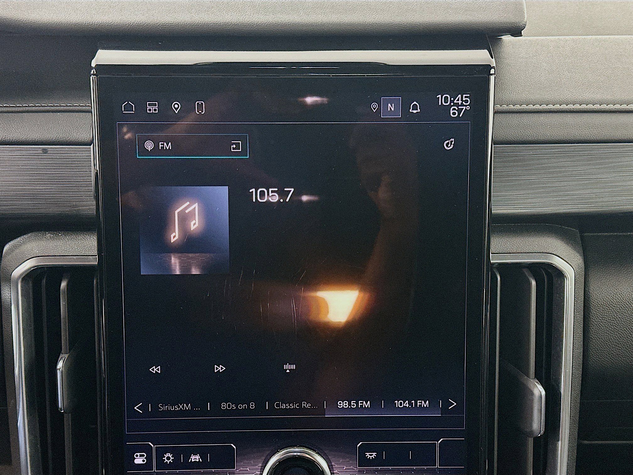 Used 2025 GMC Acadia Elevation image 21