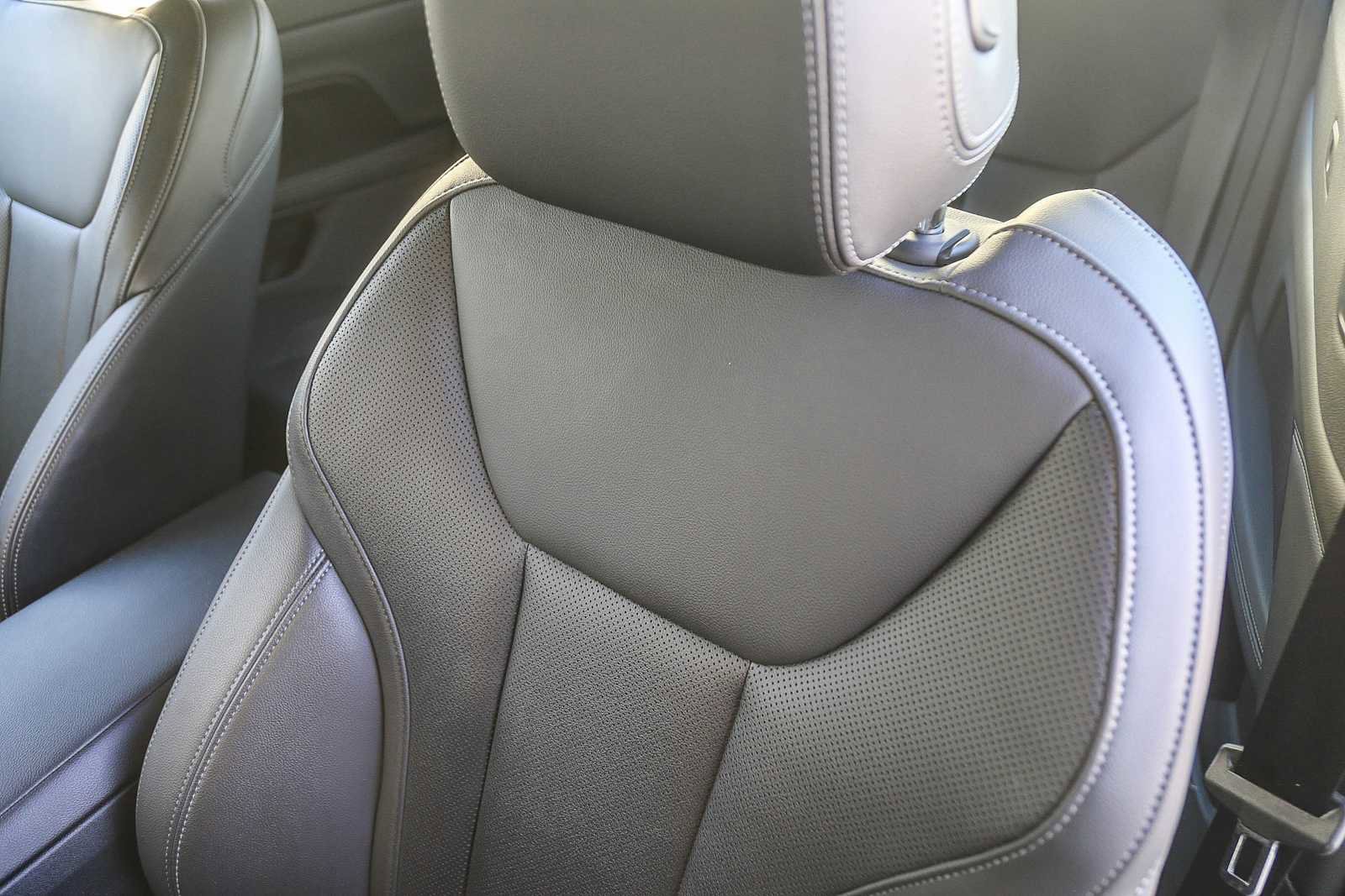 Certified 2023 BMW 430i Convertible w/ M Sport Package image 22