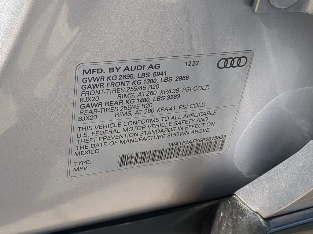 Used 2023 Audi Q5 e Prestige w/ Prestige Package AWD/4WD image 39