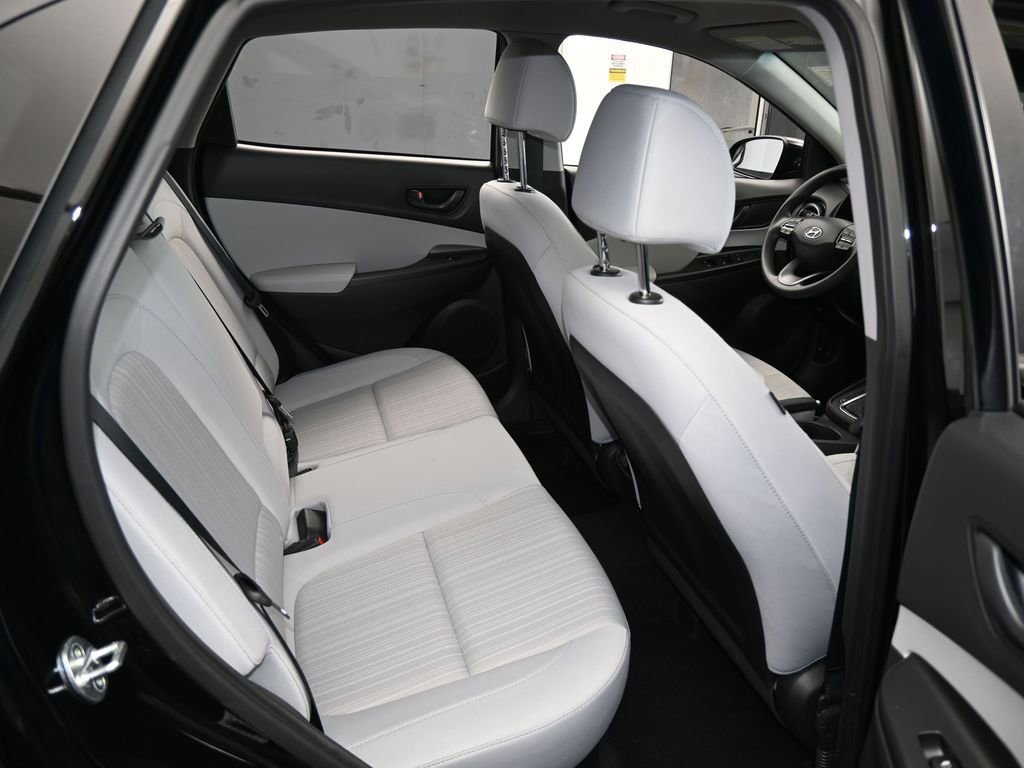 Used 2023 Hyundai Kona SEL image 39