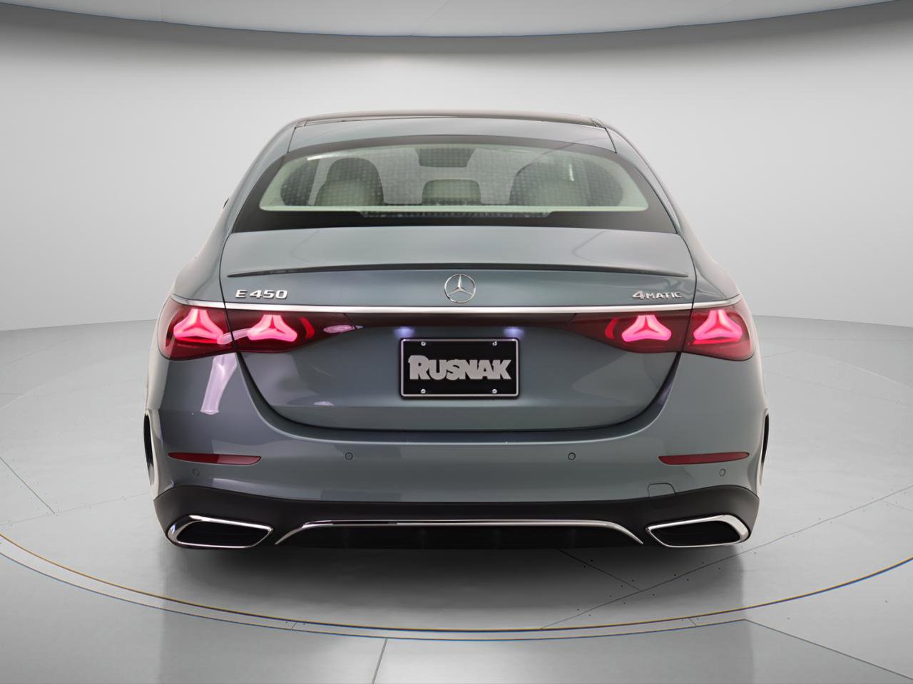 New 2026 Mercedes-Benz E 450 4MATIC Sedan image 3