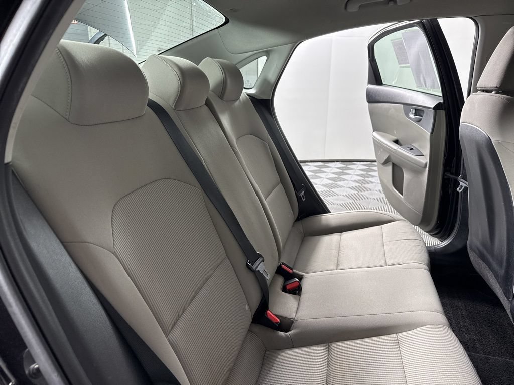 Used 2019 Kia Forte LXS FWD image 29