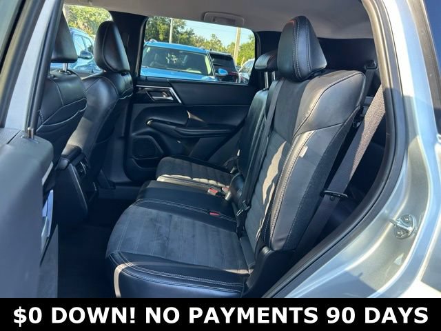 Used 2024 Mitsubishi Outlander SE Black Edition FWD image 15
