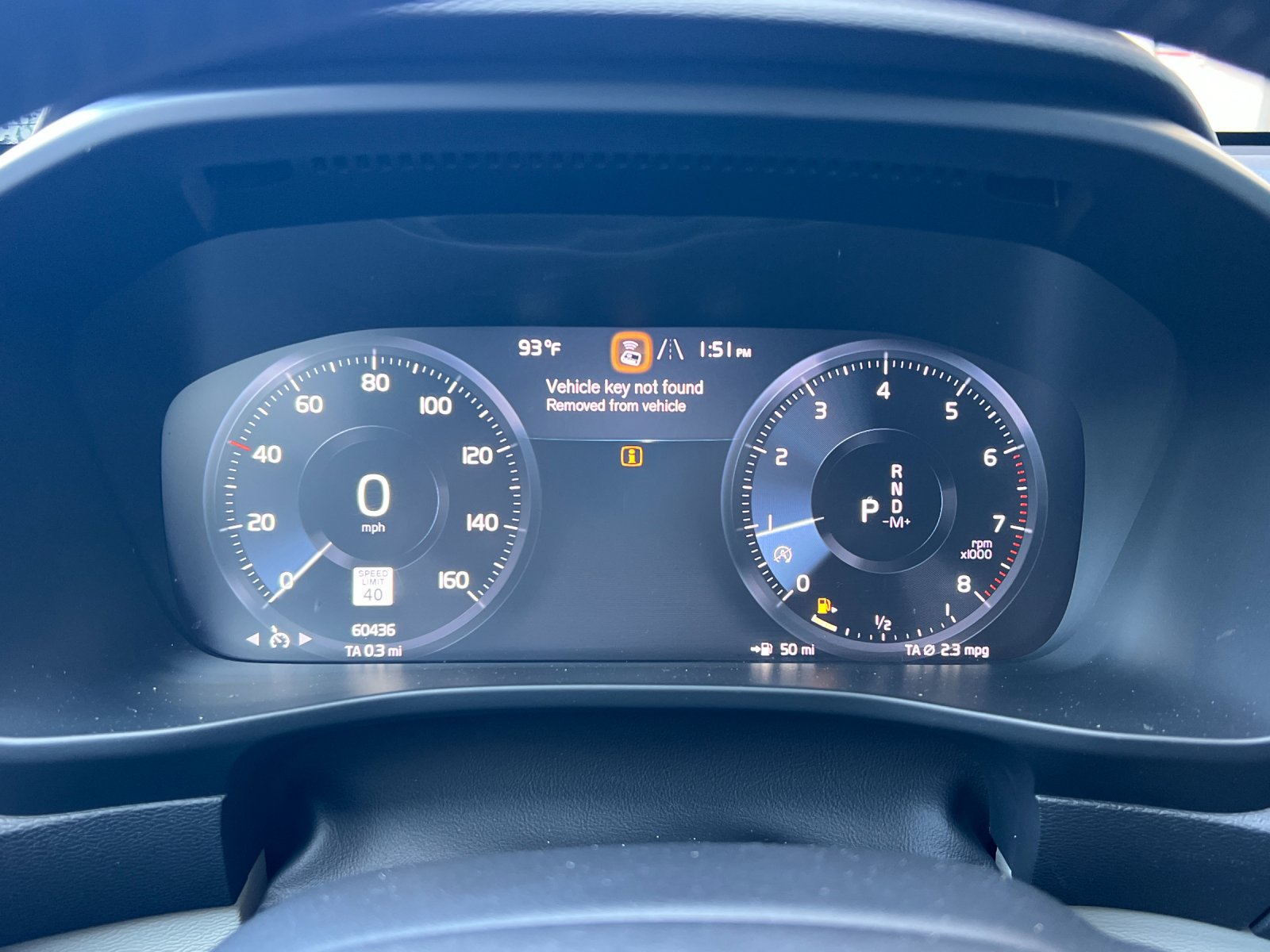 Used 2021 Volvo XC40 T5 Momentum AWD/4WD image 23