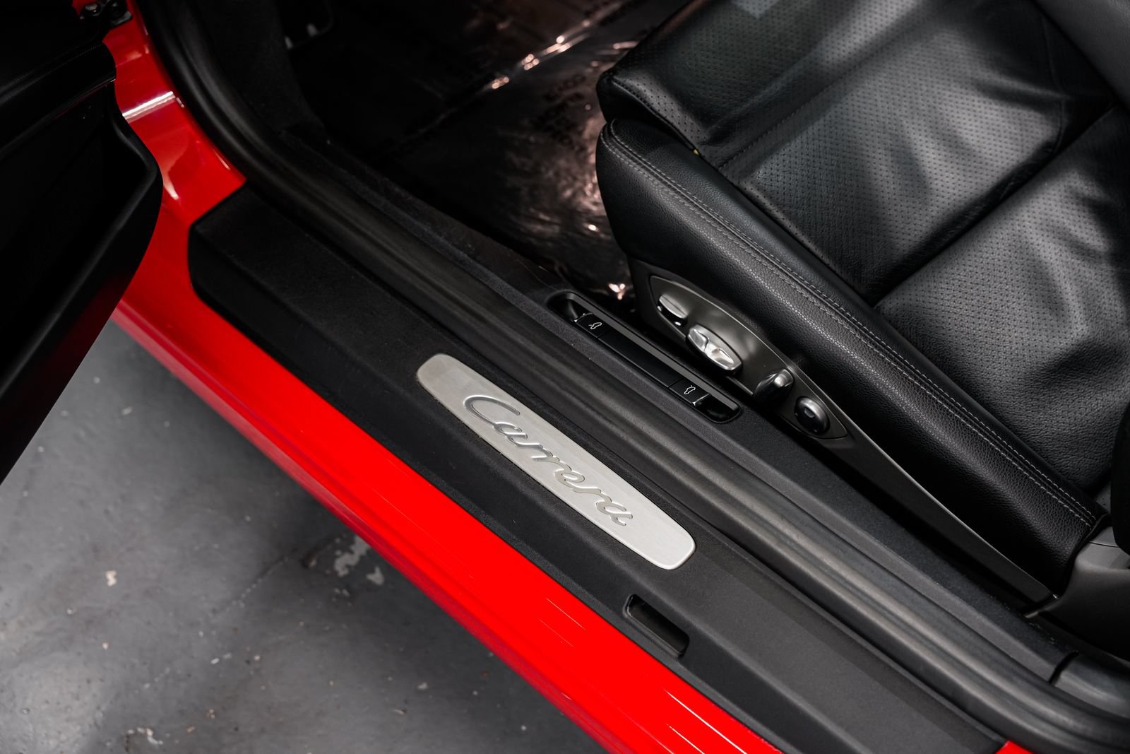 Used 2014 Porsche 911 Carrera RWD image 20
