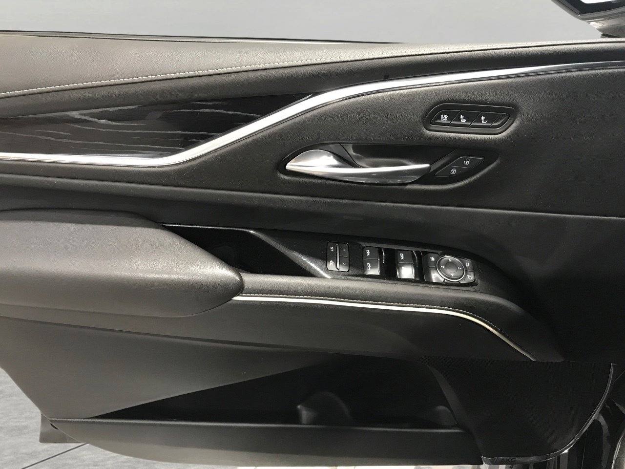 Used 2021 Cadillac Escalade Sport w/ Driver Assist Tech Package image 38