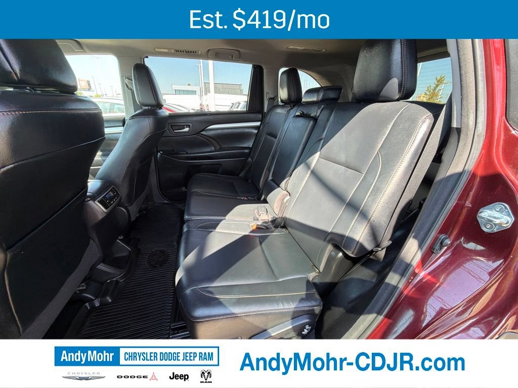 Used 2017 Toyota Highlander XLE AWD/4WD image 16