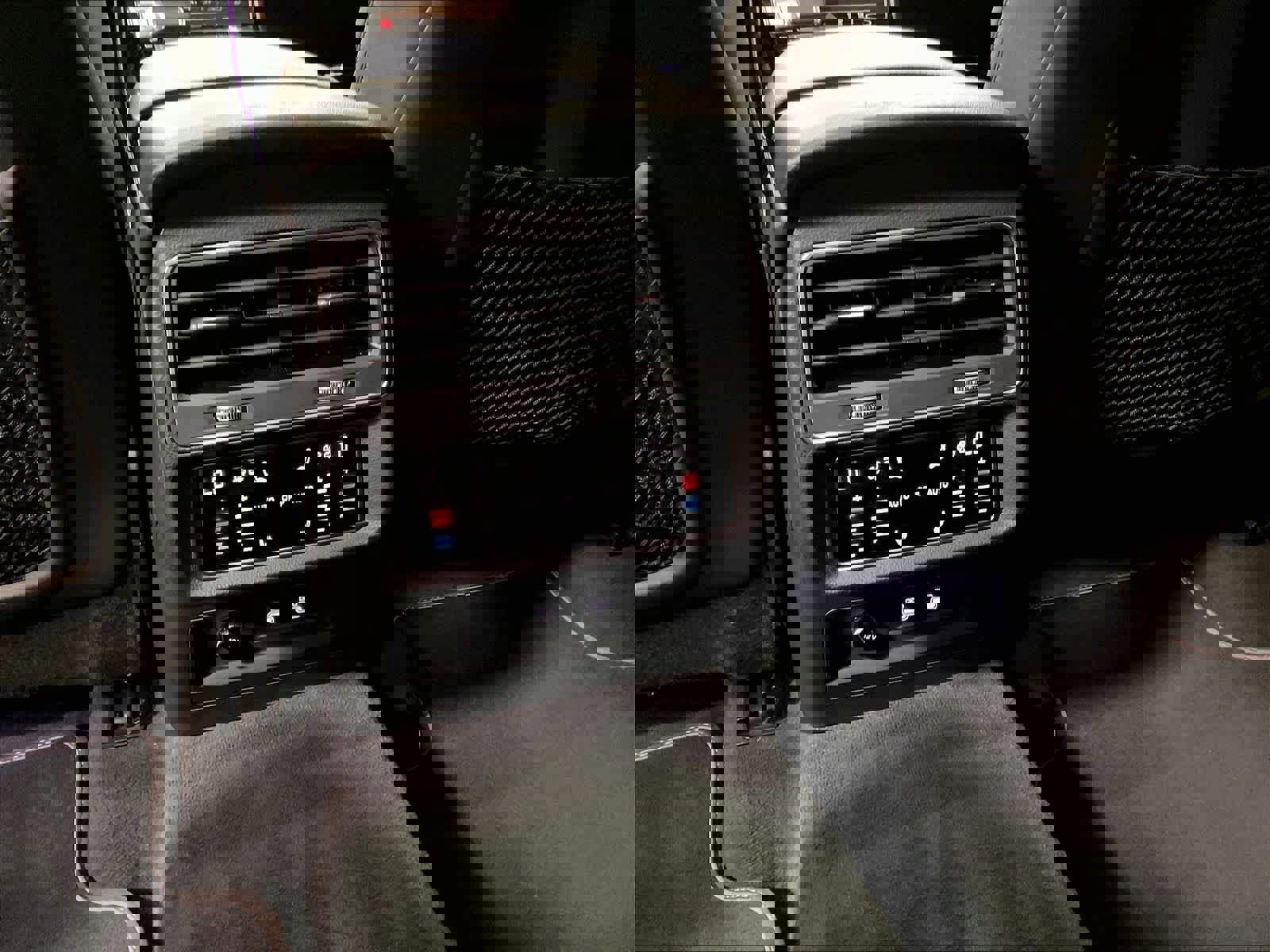 Used 2022 Audi Q8 Prestige image 33