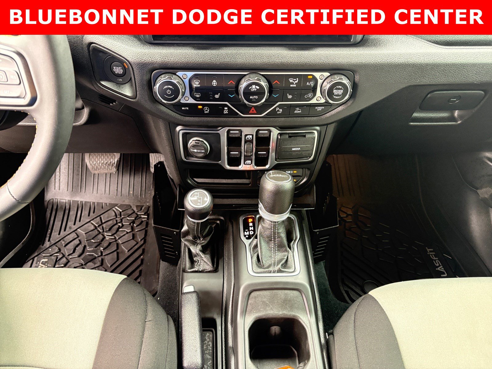Used 2024 Jeep Gladiator Sport AWD/4WD image 18