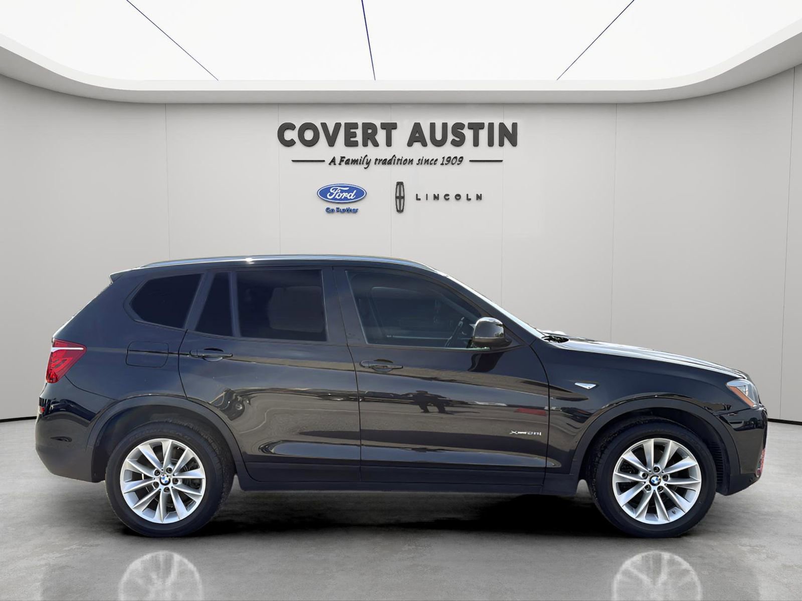 Used 2017 BMW X3 xDrive28i image 6