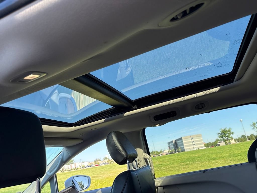 Used 2020 Chrysler Pacifica Limited FWD image 4