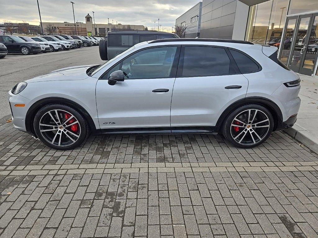 Used 2025 Porsche Cayenne GTS image 8