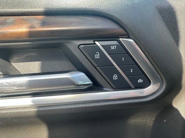 Used 2025 GMC Sierra 1500 SLT image 18