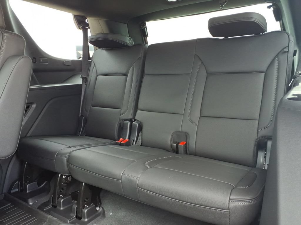 New 2026 GMC Yukon Denali w/ Denali Reserve Package AWD/4WD image 15