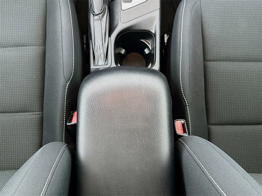 Used 2018 Toyota RAV4 XLE image 25