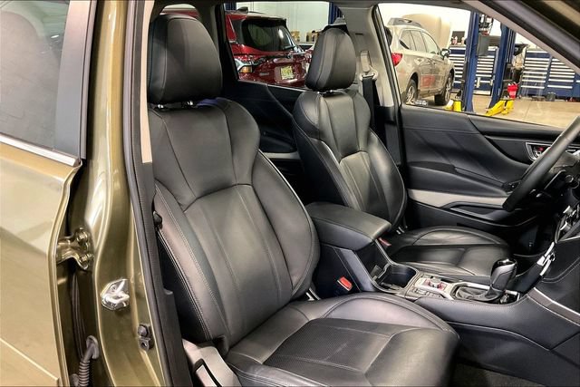 Used 2023 Subaru Forester Limited AWD/4WD image 7