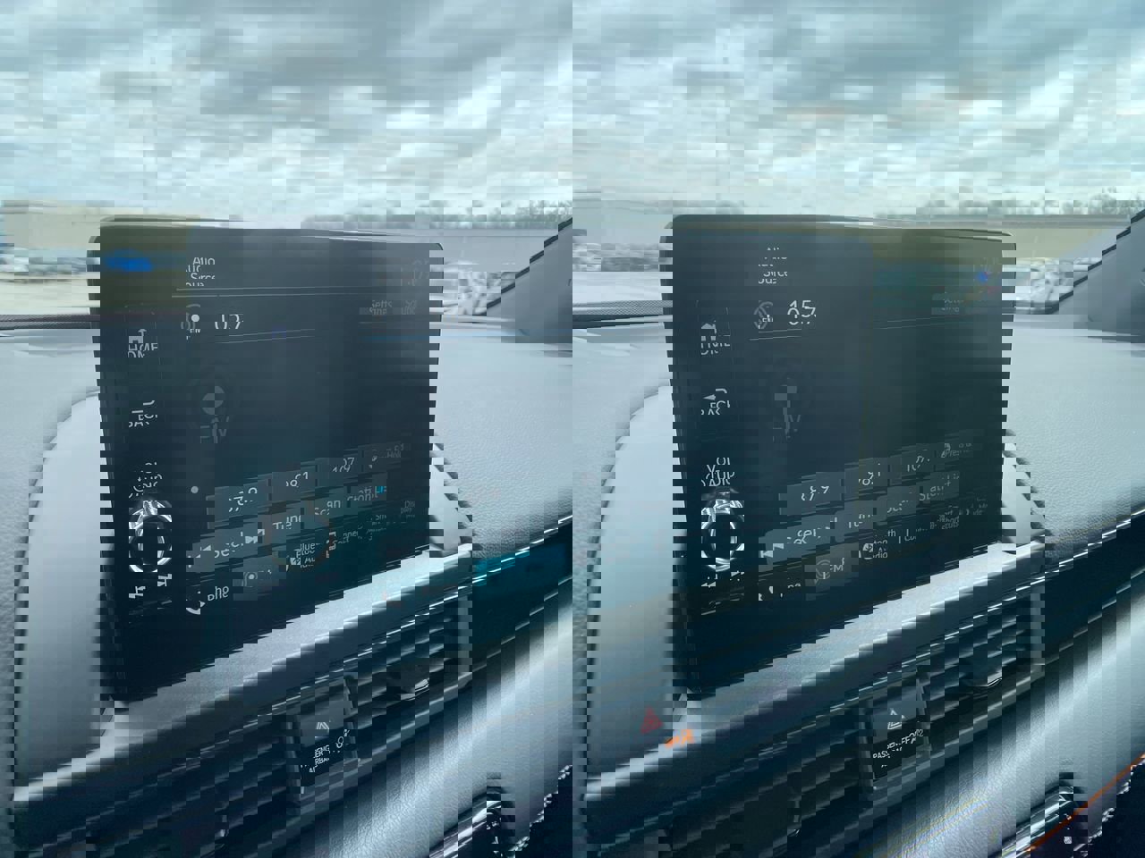 Certified 2025 Honda Pilot TrailSport image 17