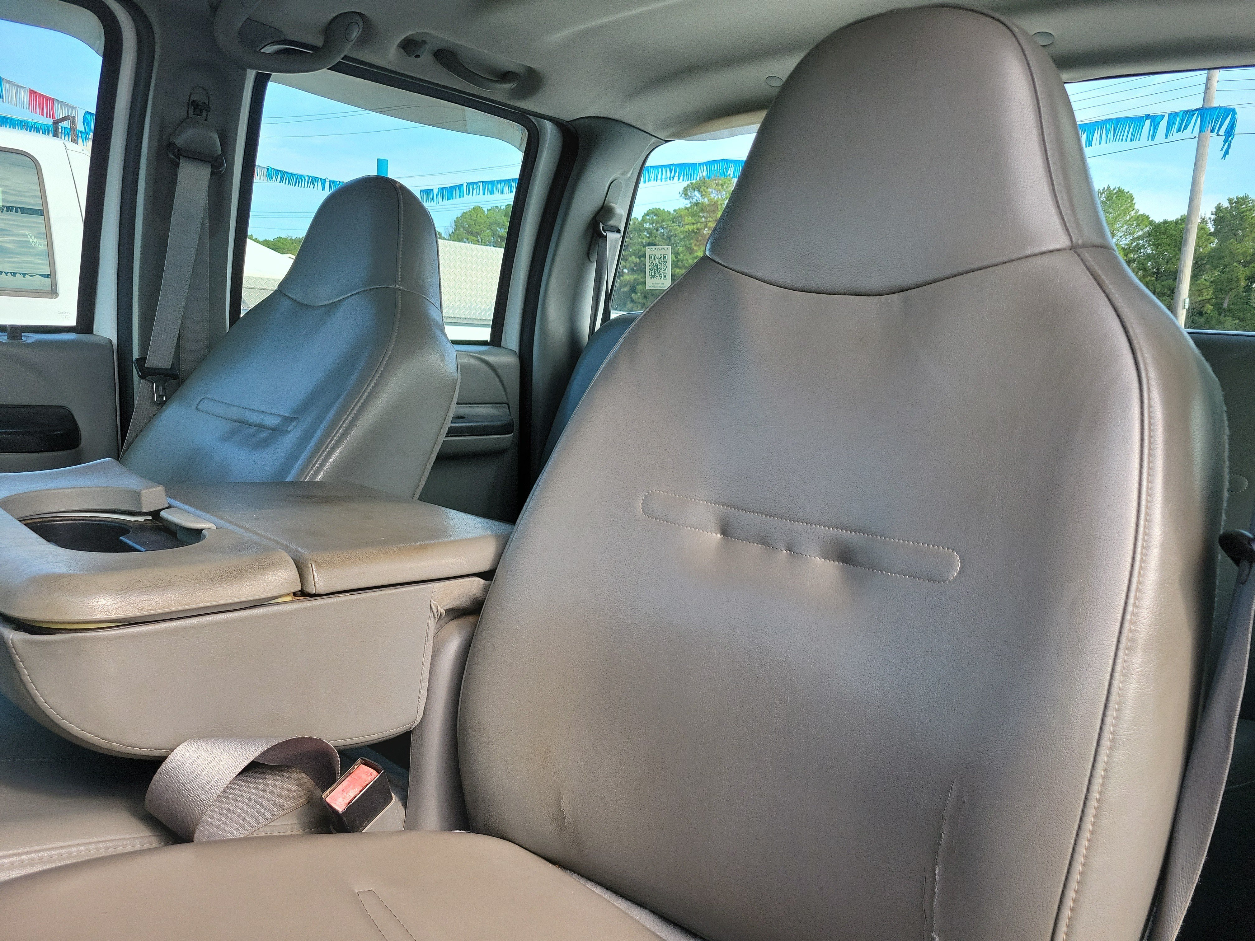 Used 2005 Ford F250 XL RWD image 10