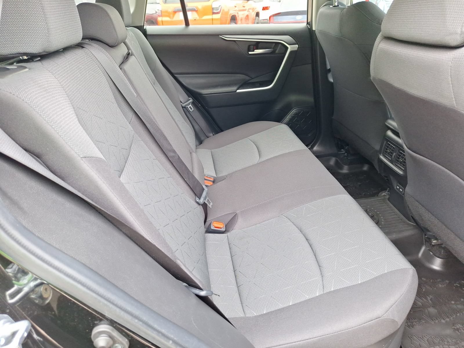 Used 2024 Toyota RAV4 AWD Hybrid image 30