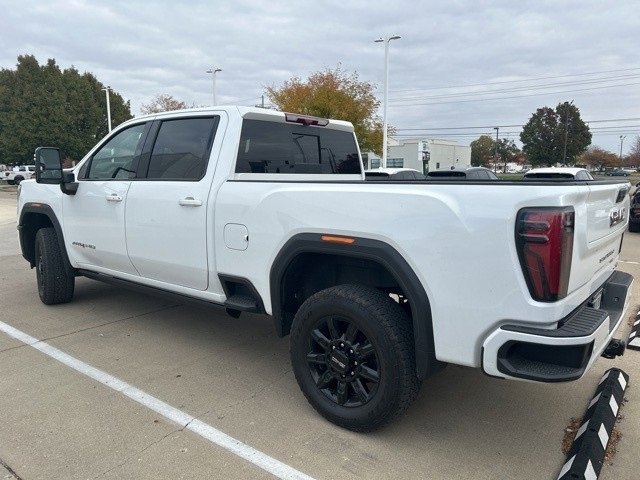 Used 2024 GMC Sierra 2500 AT4 w/ AT4 Premium Plus Package image 4