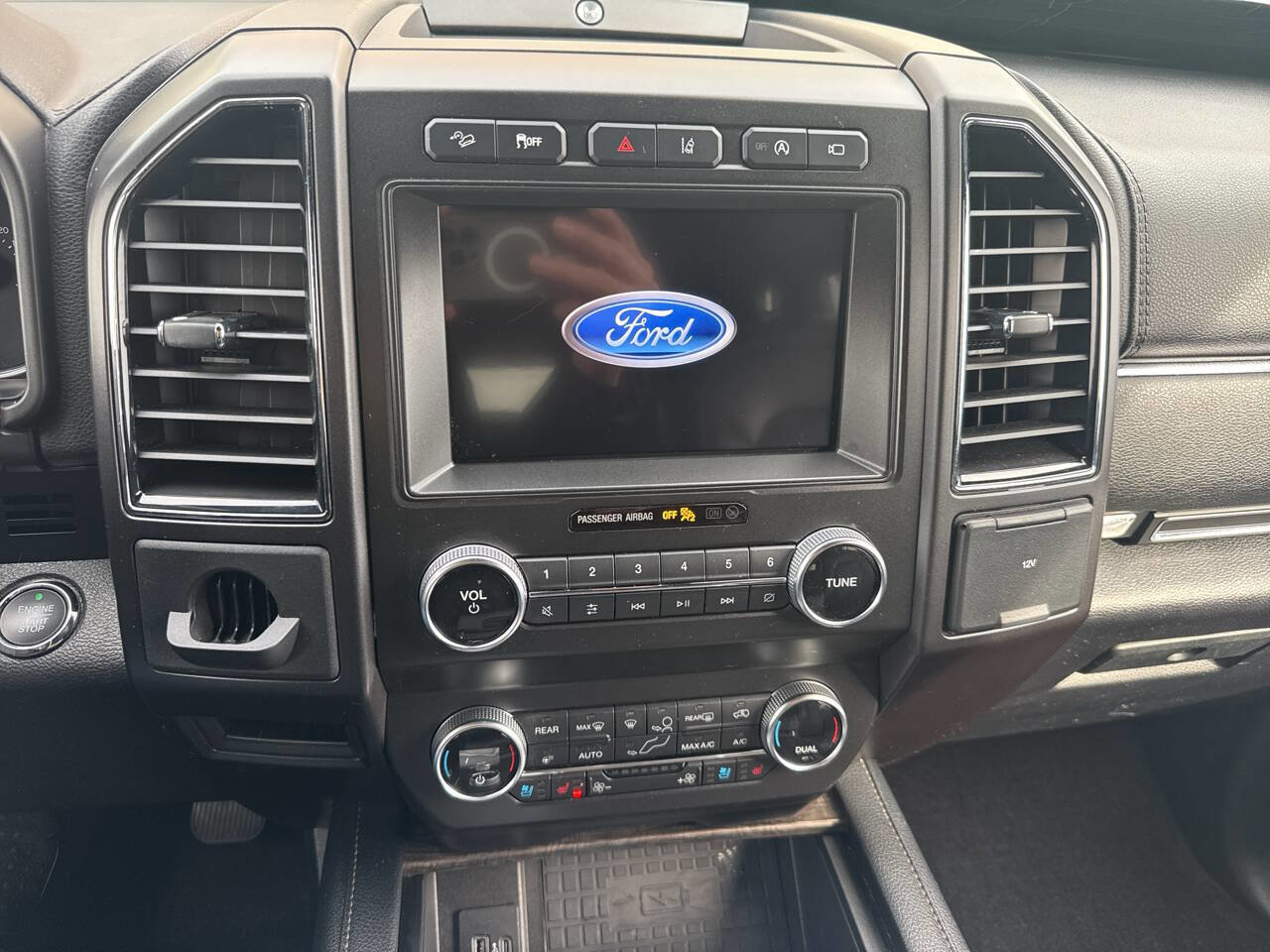 Used 2021 Ford Expedition Max Limited AWD/4WD image 25