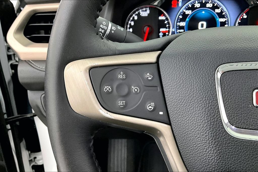 Used 2017 GMC Acadia Denali w/ Technology Package AWD/4WD image 24