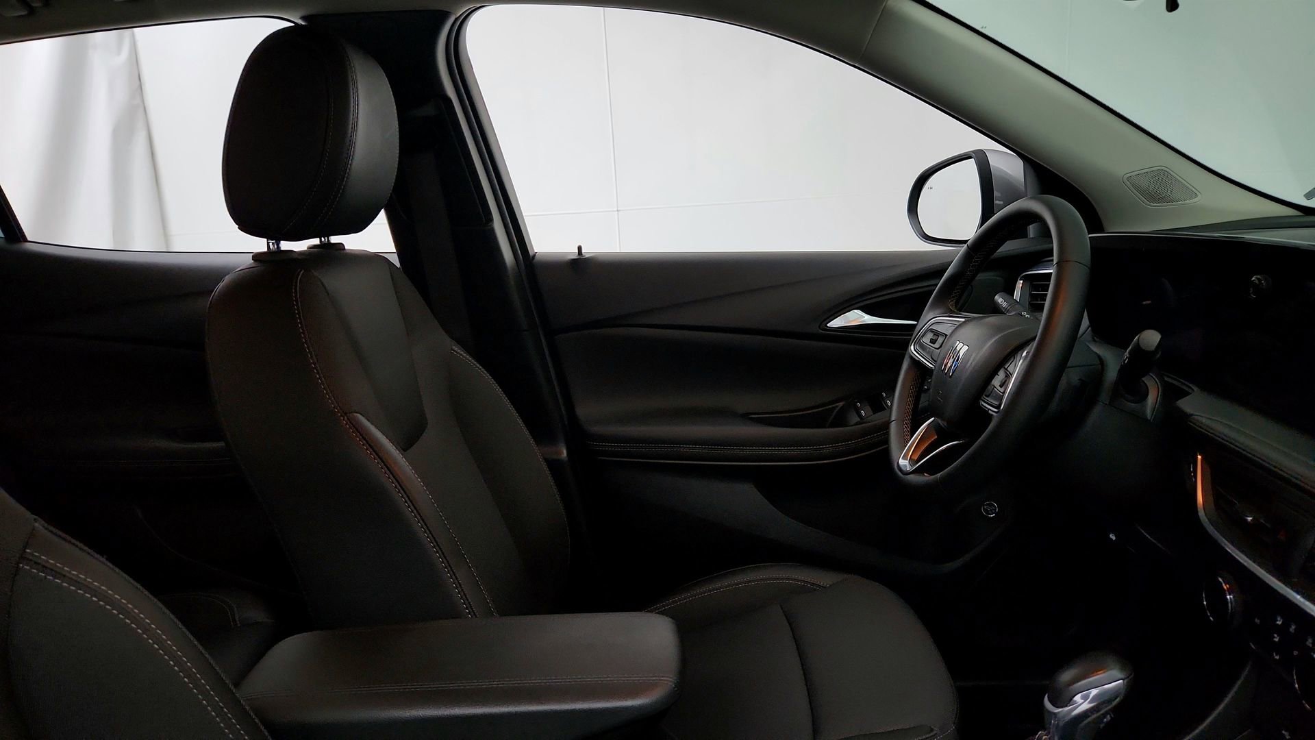 Used 2024 Buick Encore GX Preferred AWD/4WD image 24