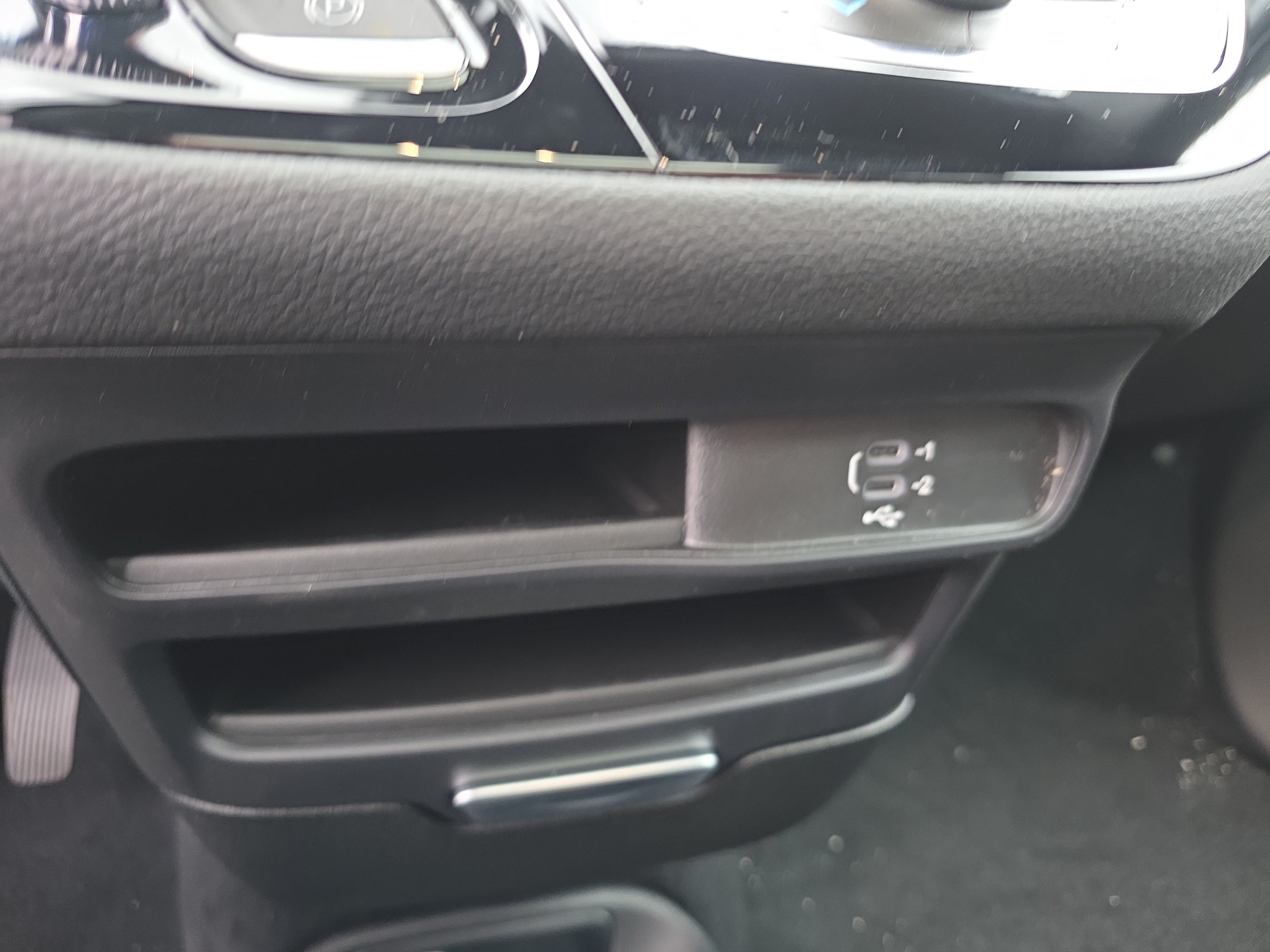 New 2026 Chrysler Pacifica Select AWD/4WD image 9