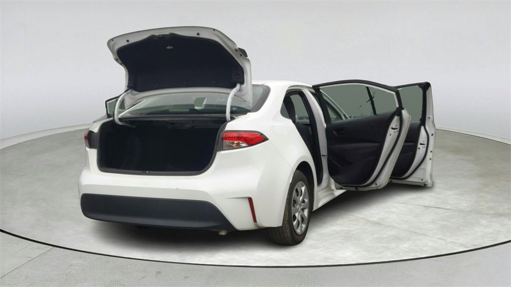 Used 2024 Toyota Corolla LE image 13