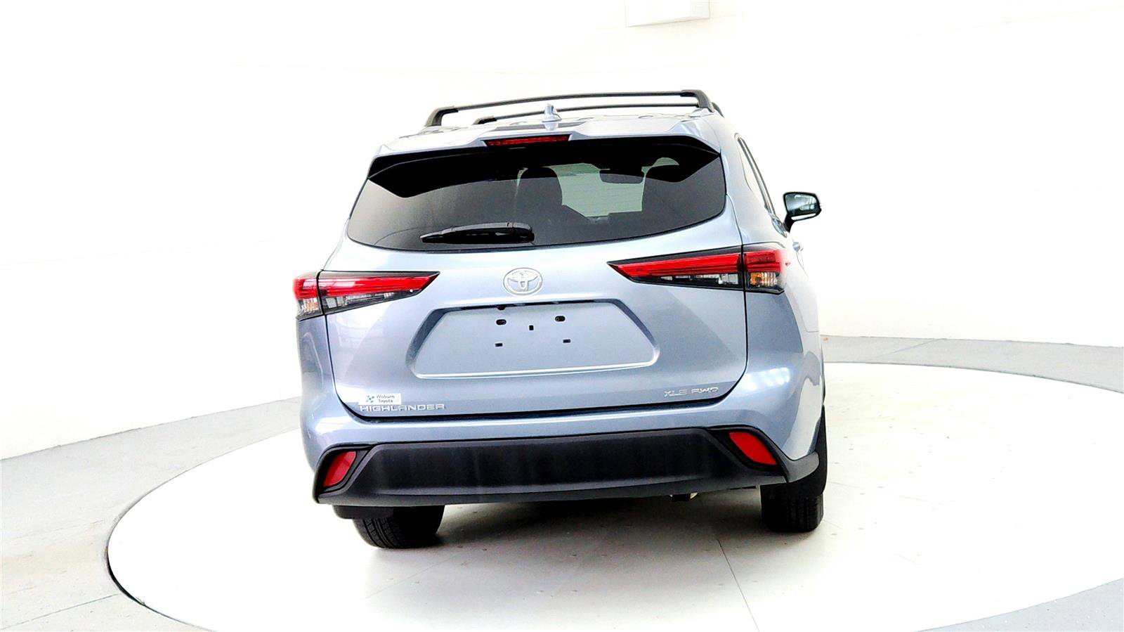 Certified 2021 Toyota Highlander XLE image 5