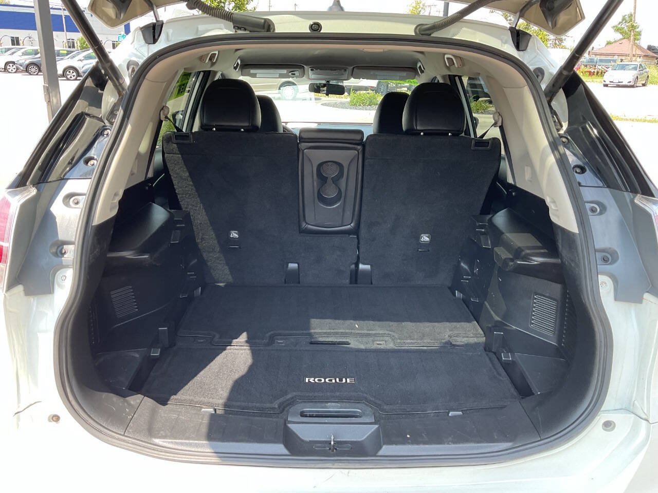 Used 2016 Nissan Rogue SL FWD image 30