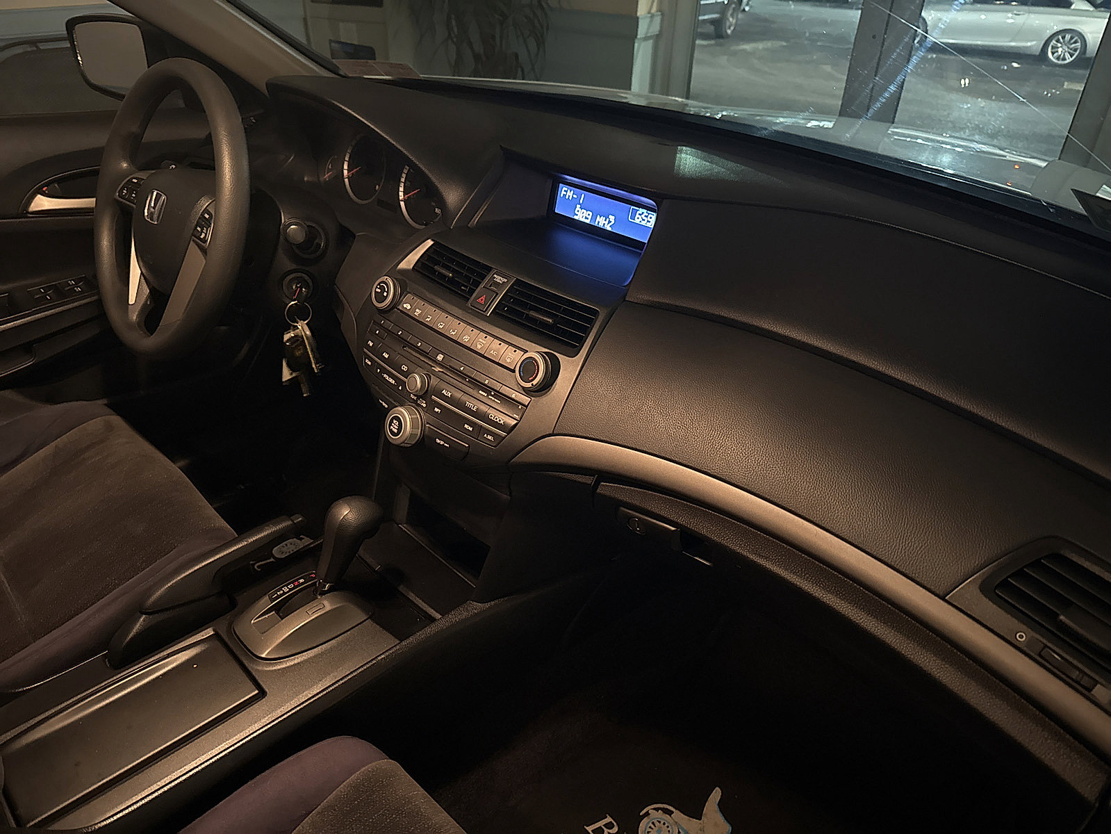 Used 2010 Honda Accord LX-P image 27