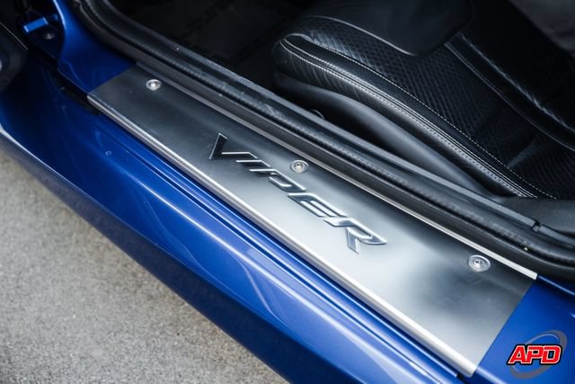 Used 2013 SRT Viper GTS w/ GTS Laguna Interior Pkg RWD image 69