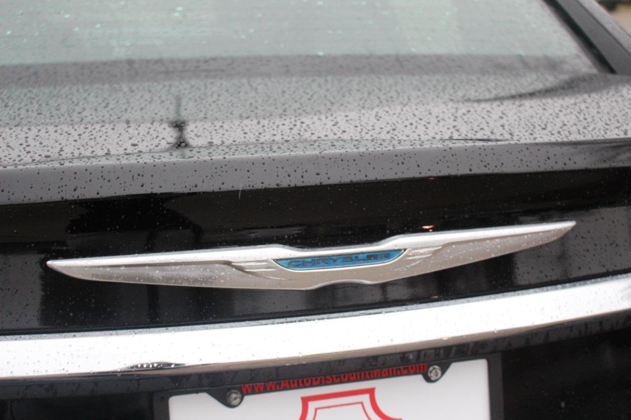 Used 2013 Chrysler 200 Limited FWD image 37