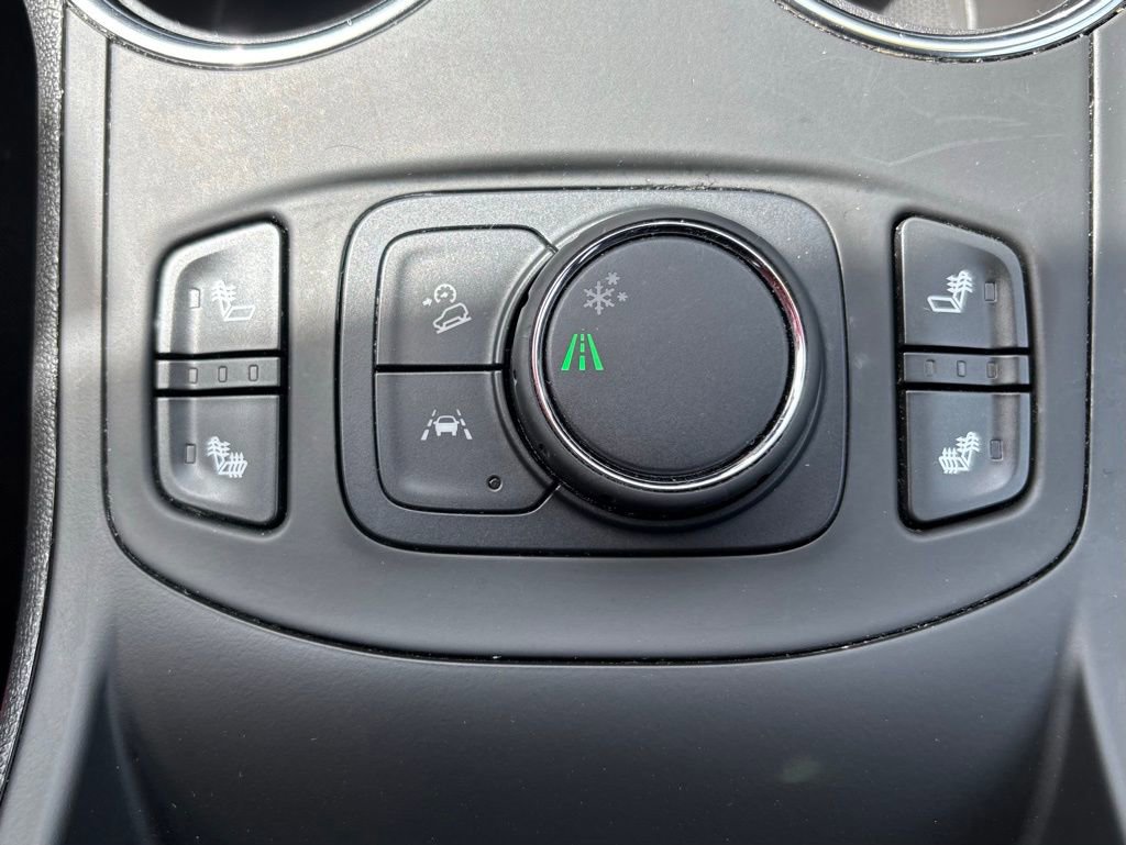 Used 2023 GMC Terrain SLE w/ Driver Convenience Package FWD image 28