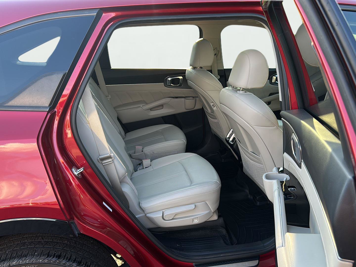 Used 2022 Kia Sorento SX AWD/4WD image 17