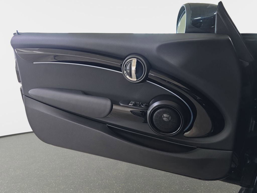 Used 2024 MINI Cooper SE image 27