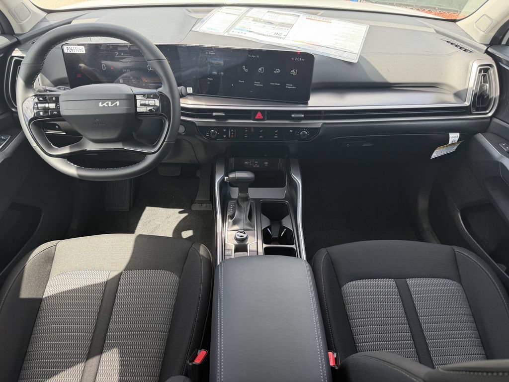 New 2026 Kia Sorento LX FWD image 11